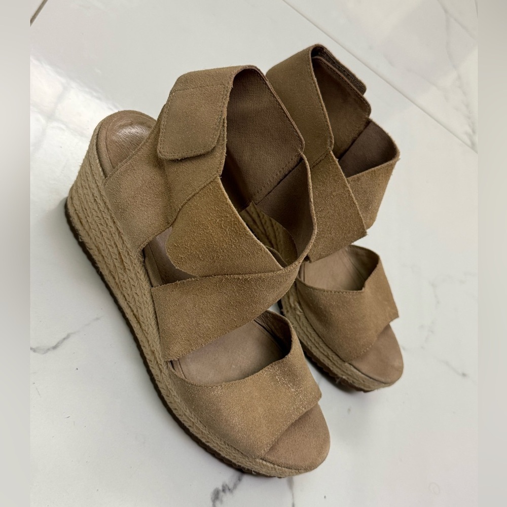 Eileen Fisher Tan Wedge Sandals with Elastic Straps Size 8 1/2